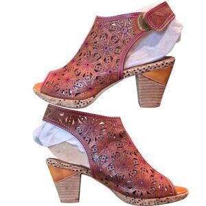 Spring Step Red Floral Cutout Open Toe BOHO Sandals Heels Shoes Women's 40  US 9